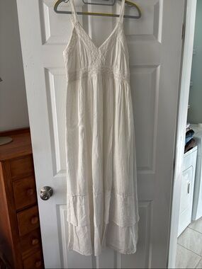Source Unknown Cream White Maxi Dress with Lace Bodice